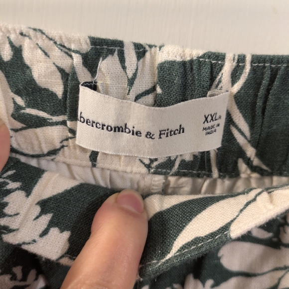 Abercrombie & Fitch Dark Green Floral Wide Leg Pants - Picture 4 of 8